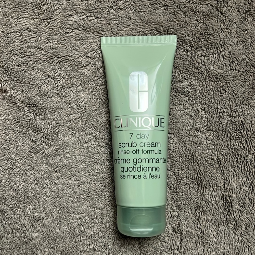 Clinique 7 Day Scrub Cream